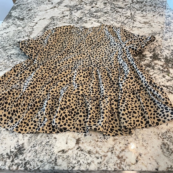 Cheetah print layered Blouse - Picture 2 of 2